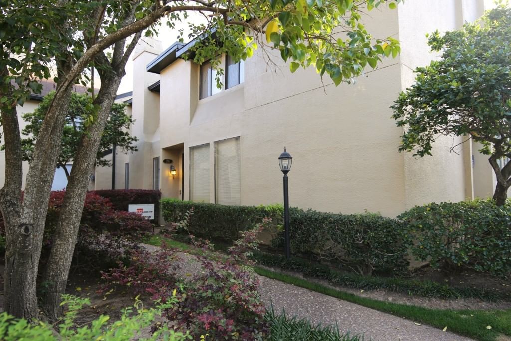 Real estate property located at 1116 Bering #26, Harris, Berington Place Condo, Houston, TX, US