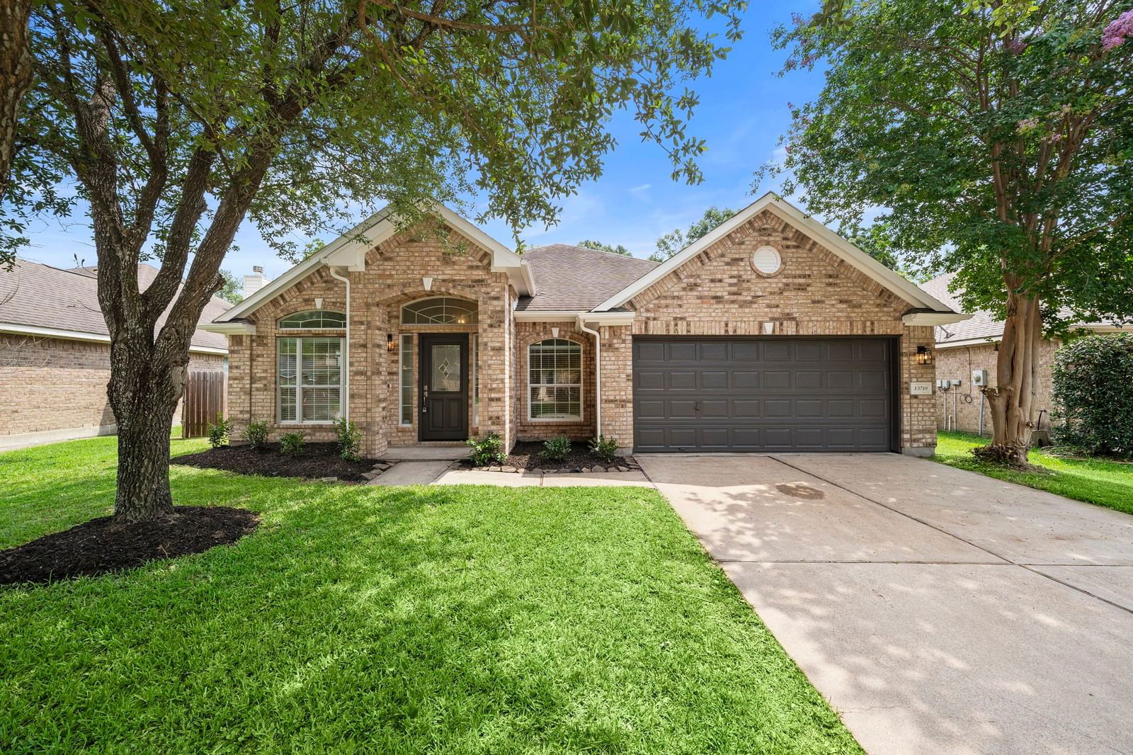 Real estate property located at 13710 Brighton Park, Harris, Summerwood Sec 17, Houston, TX, US