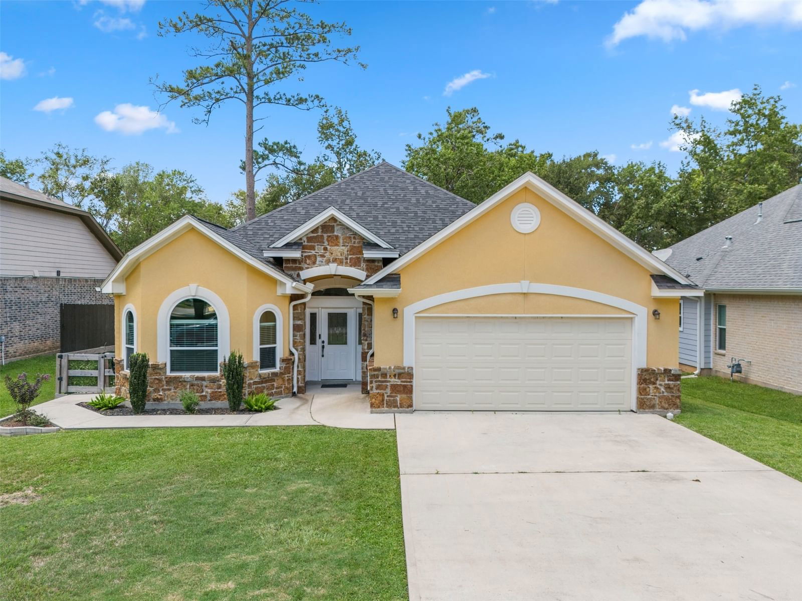 Real estate property located at 2371 La Salle, Montgomery, La Salle Crossing 01 Westlake, Conroe, TX, US