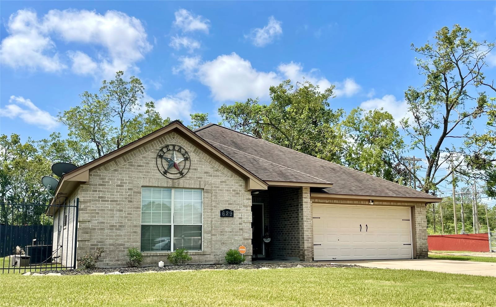 Real estate property located at 629 Locust, Brazoria, Angleton Angleton, Angleton, TX, US