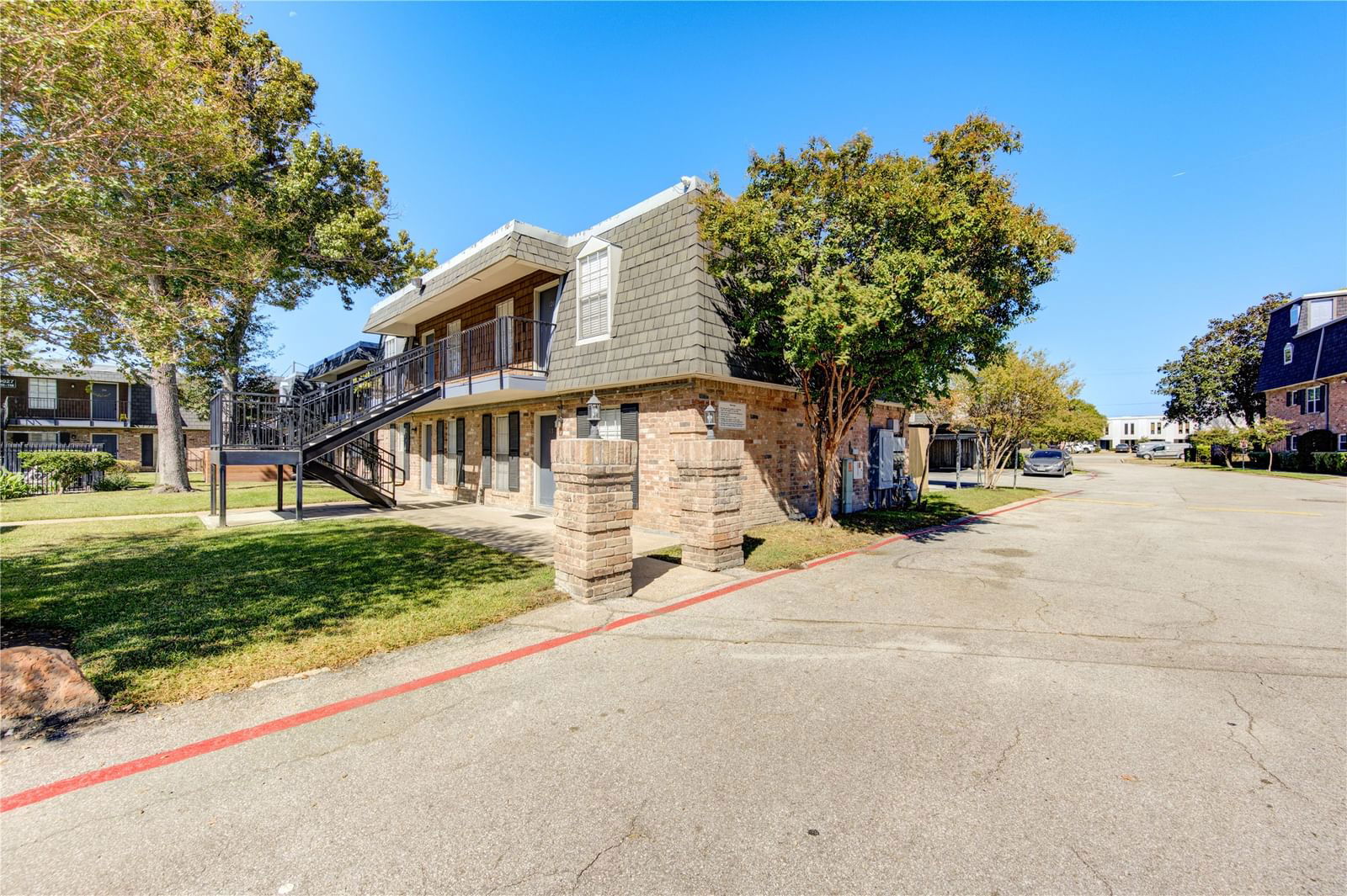 Real estate property located at 9029 Gaylord #128, Harris, Memorial Grove Condo, Hedwig Village, TX, US