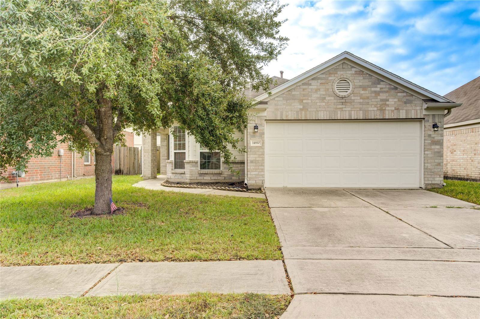 Real estate property located at 14810 Knoll Arbor, Harris, Edgewood Village Sec 01, Houston, TX, US