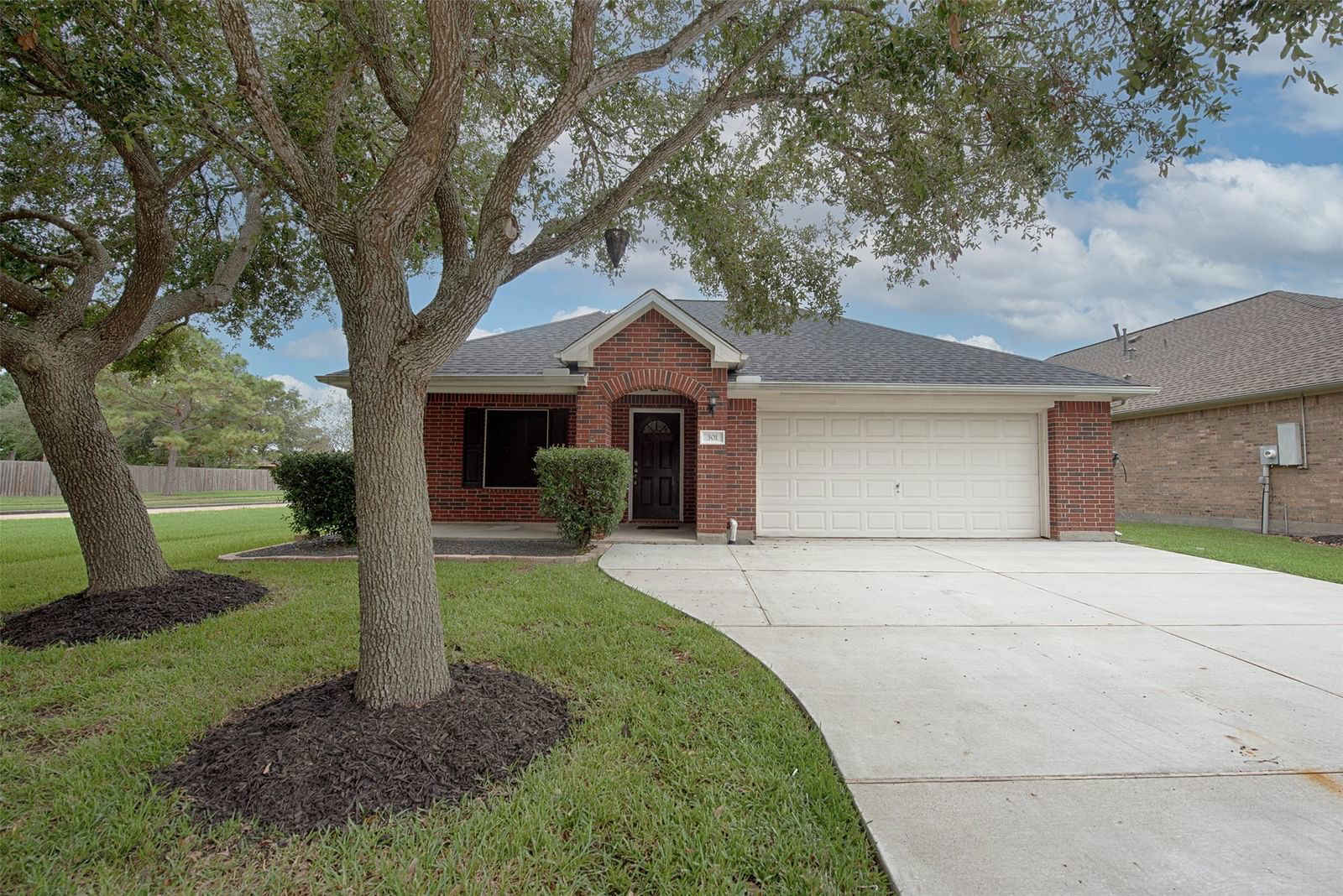 Real estate property located at 301 Glade Bridge, Galveston, Bay Colony Pointe, Dickinson, TX, US