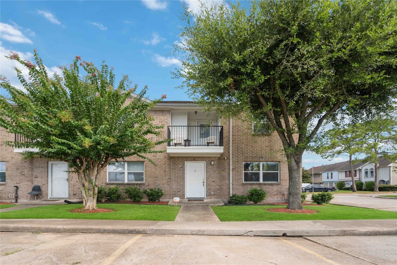 Real estate property located at 11899 Algonquin #8, Harris, Houston, TX, US