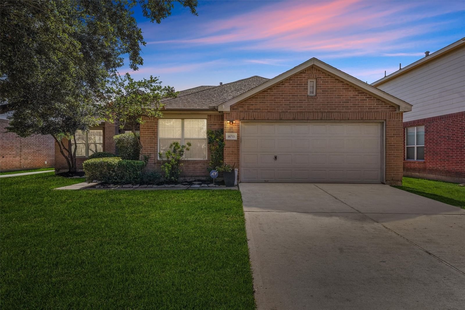 Real estate property located at 16715 Thorn Cypress, Harris, Cypress Point Lake Estates 05, Cypress, TX, US