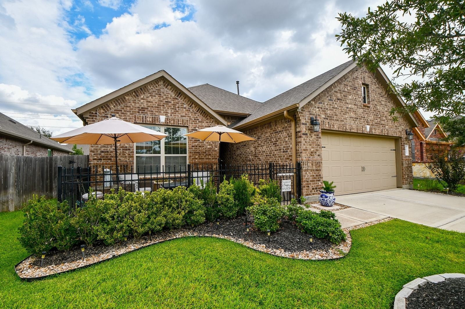 Real estate property located at 3807 Keatings Lagoon, Fort Bend, Tamarron, Katy, TX, US