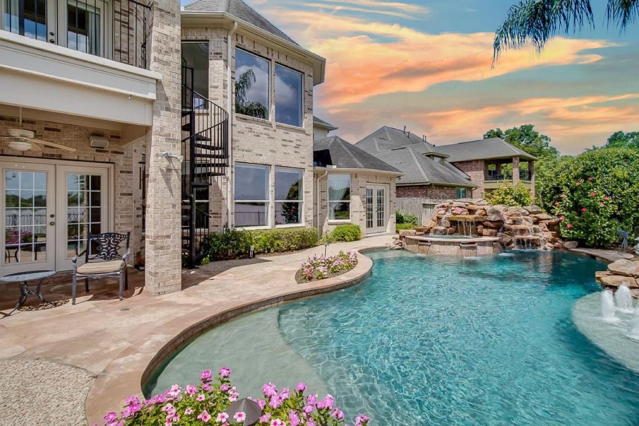 Real estate property located at 3807 Lakeridge Canyon, Fort Bend, Orchard Lake Estates Sec 1, Sugar Land, TX, US