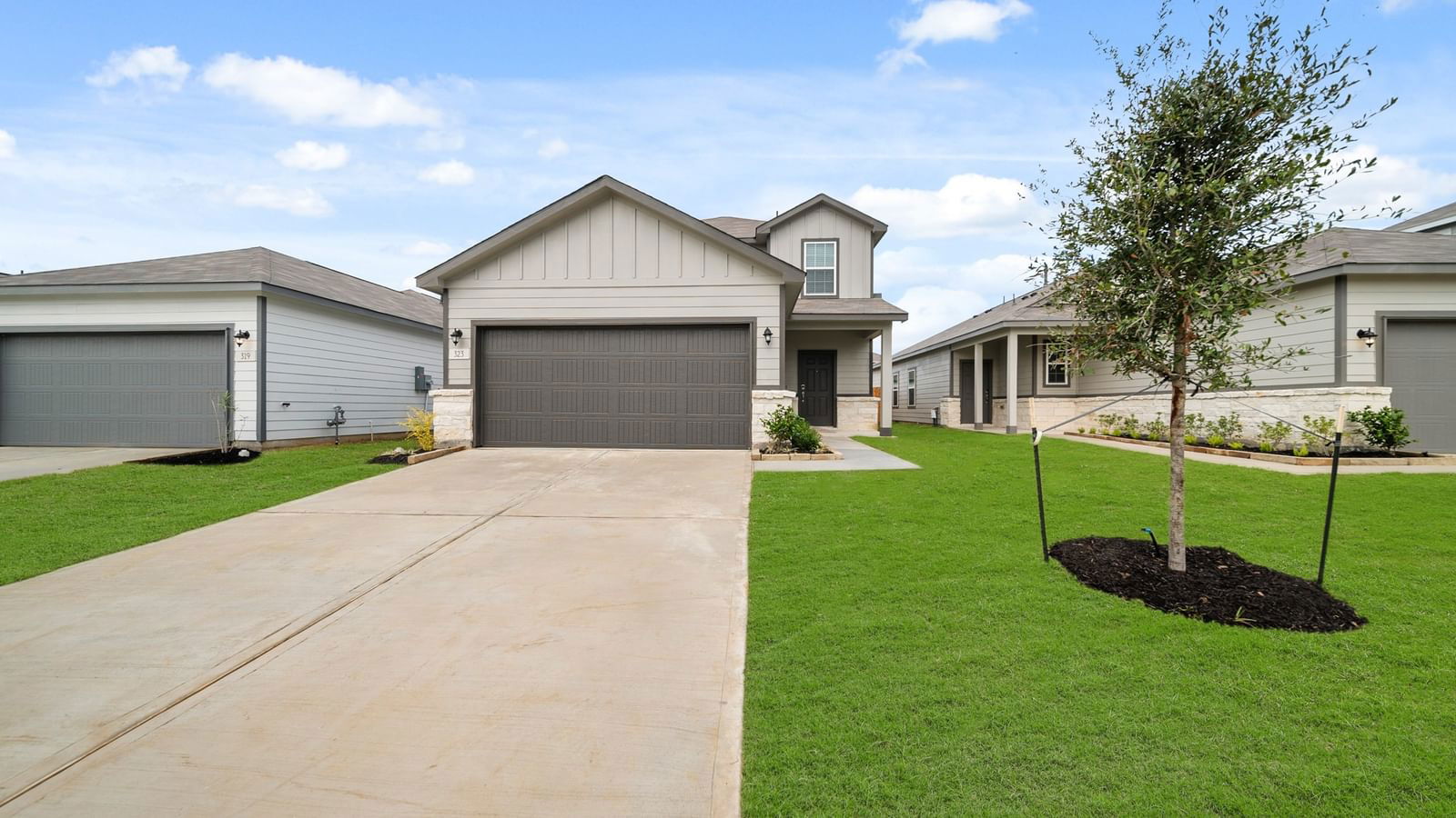 Real estate property located at 323 Crayfish, Harris, Barrett Crossing, Crosby, TX, US