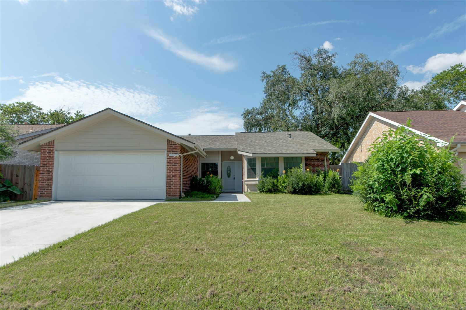 Real estate property located at 14206 Moorfield, Fort Bend, Dover Sec 1, Houston, TX, US