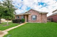 Real estate property located at 8238 Almera Falls, Harris, Villas/Canyon Lakes West Sec 01, Cypress, TX, US