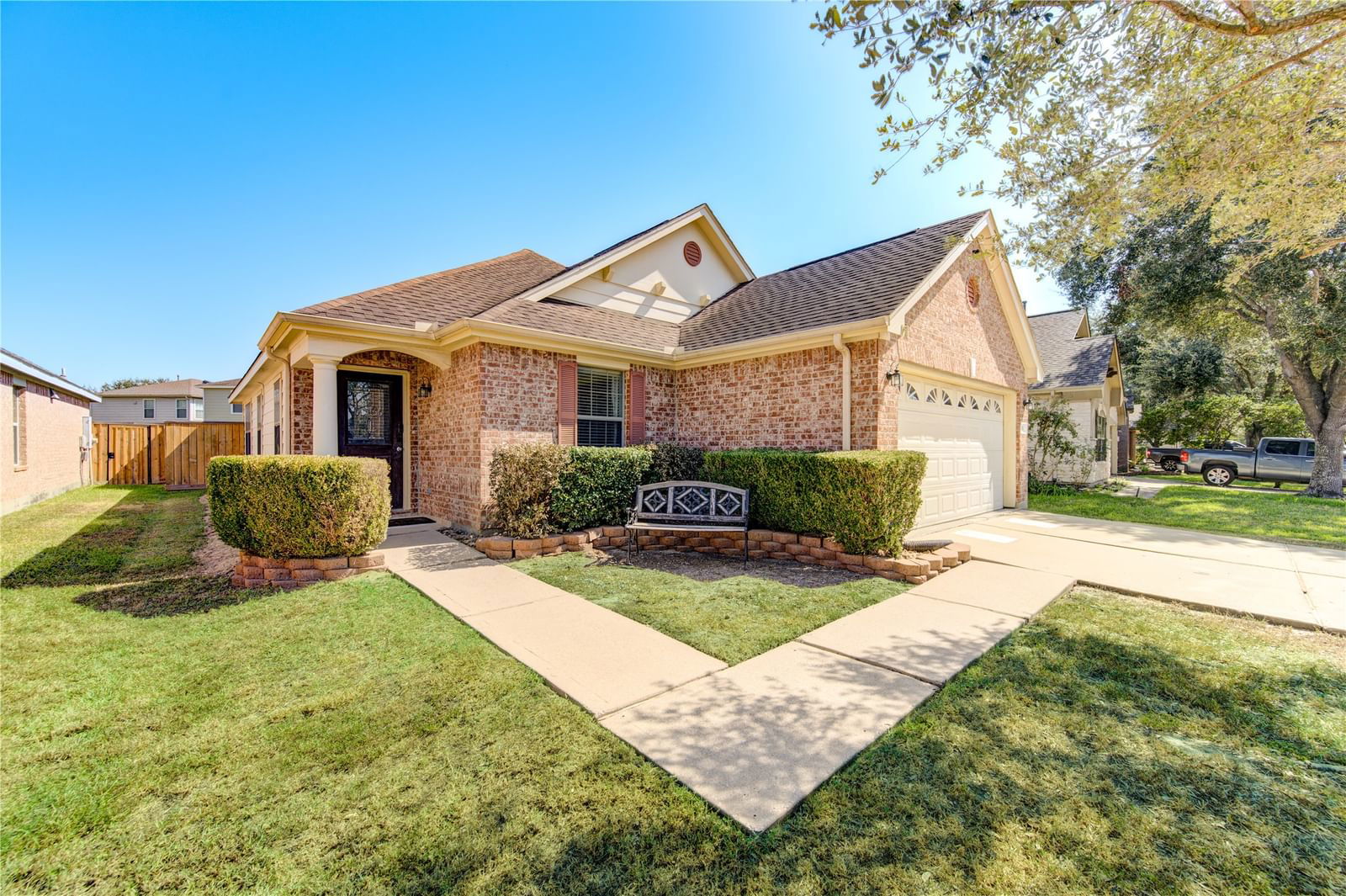 Real estate property located at 7634 Crestbrook Manor, Harris, Westgate Sec 11, Cypress, TX, US