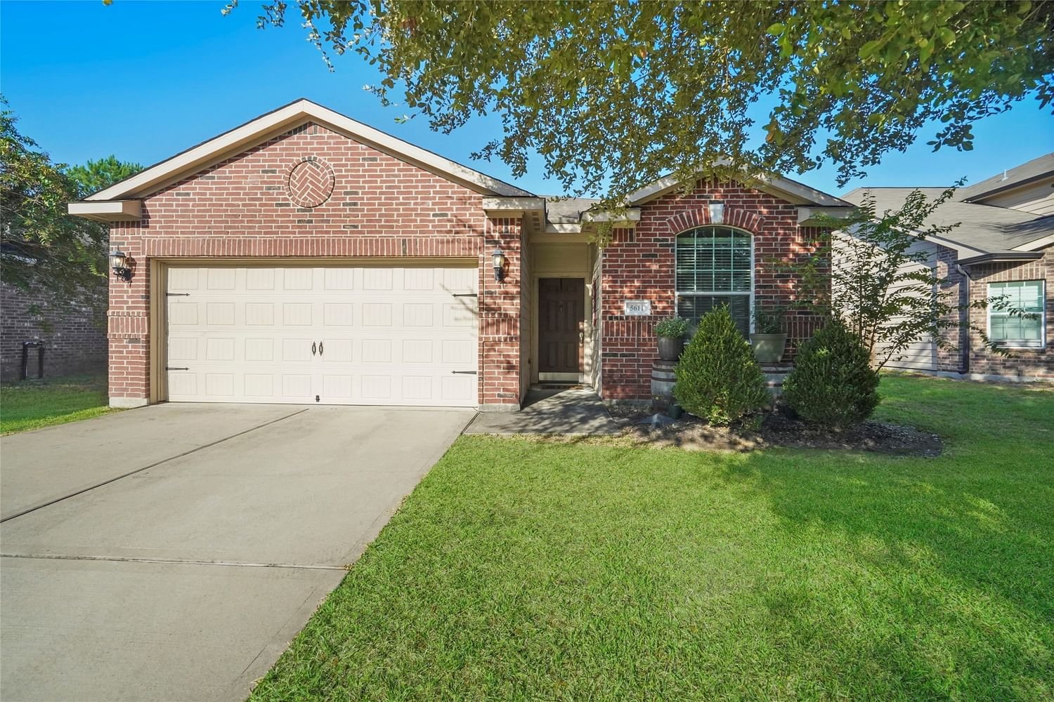 Real estate property located at 5611 Straight, Harris, North Kingwood Forest, Houston, TX, US