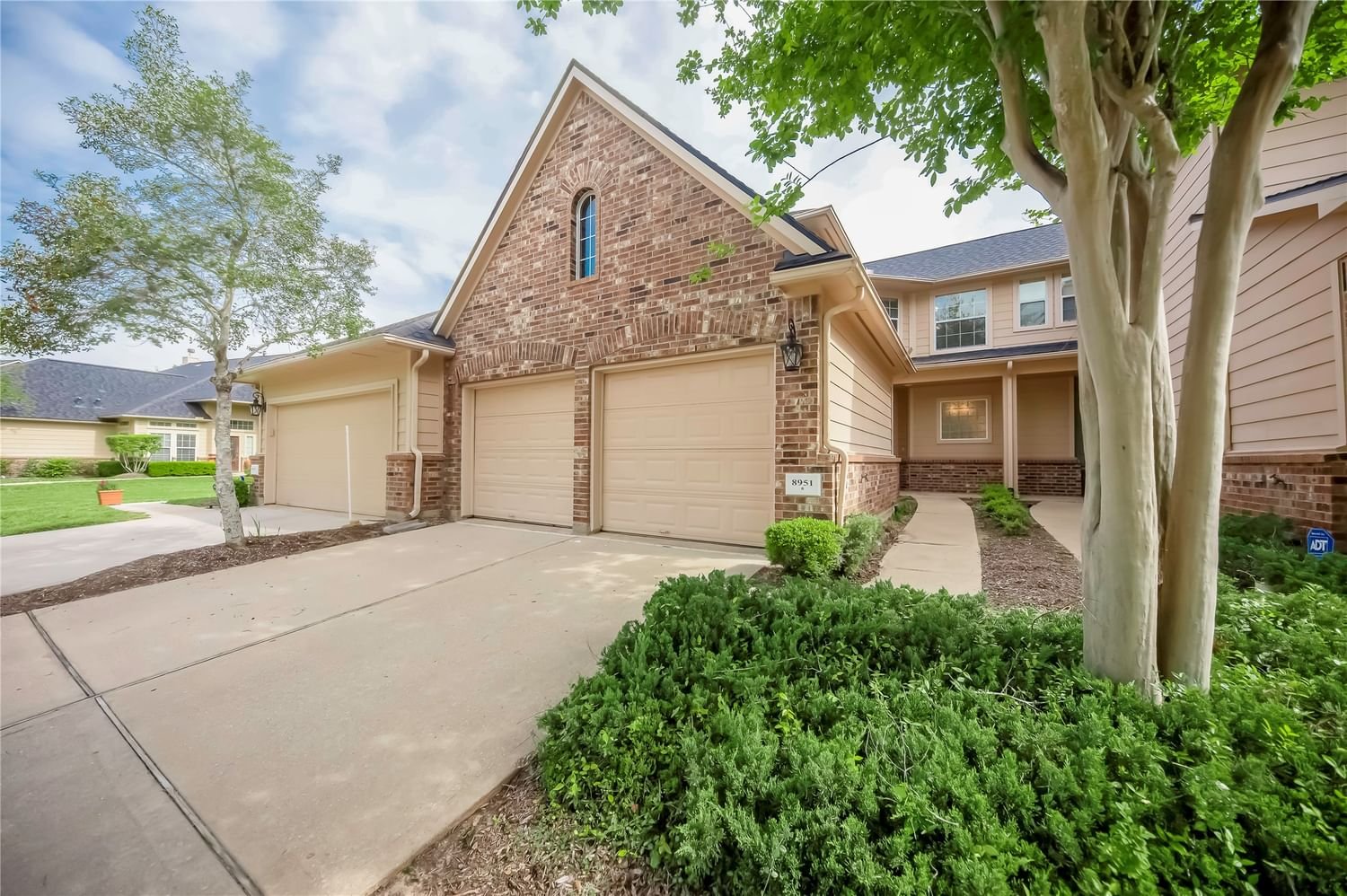 Real estate property located at 8951 Silent Willow, Fort Bend, Greatwood, Sugar Land, TX, US
