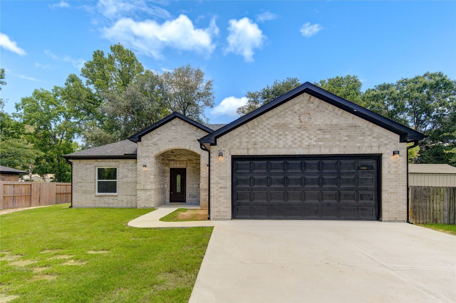Real estate property located at 23009 Pinecrest, Montgomery, Heritage Oaks, Porter, TX, US
