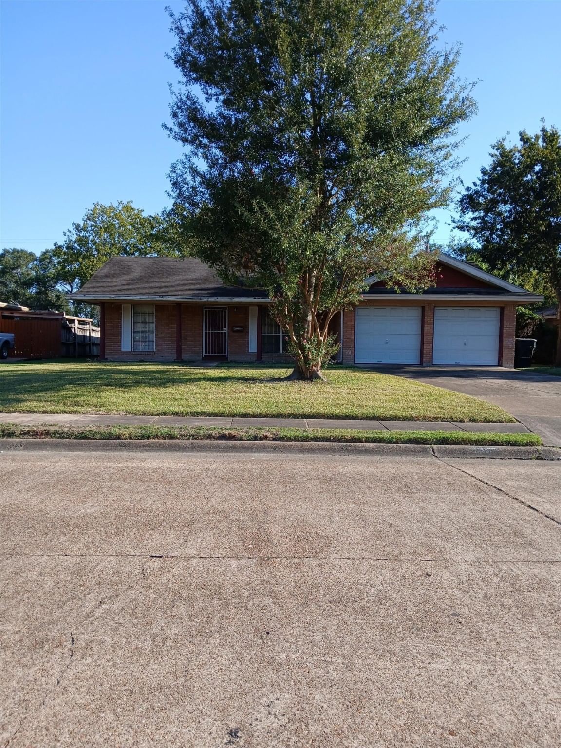 Real estate property located at 5203 Knotty Oaks, Harris, Cambridge Village Sec 01, Houston, TX, US