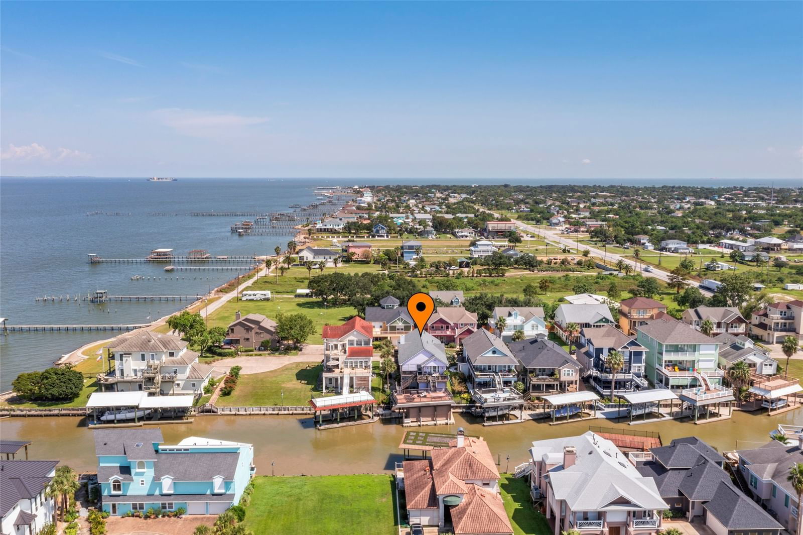 Real estate property located at 112 Starboard, Galveston, Mariners Cove Sec 1 98, Dickinson, TX, US