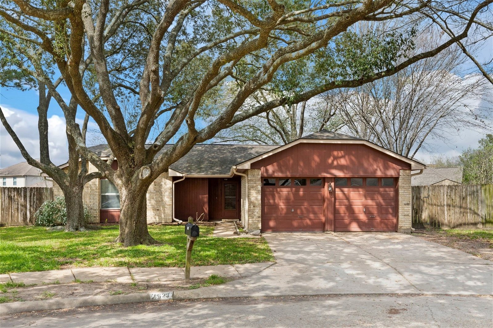 Real estate property located at 2623 Gilliom, Harris, Houston, TX, US