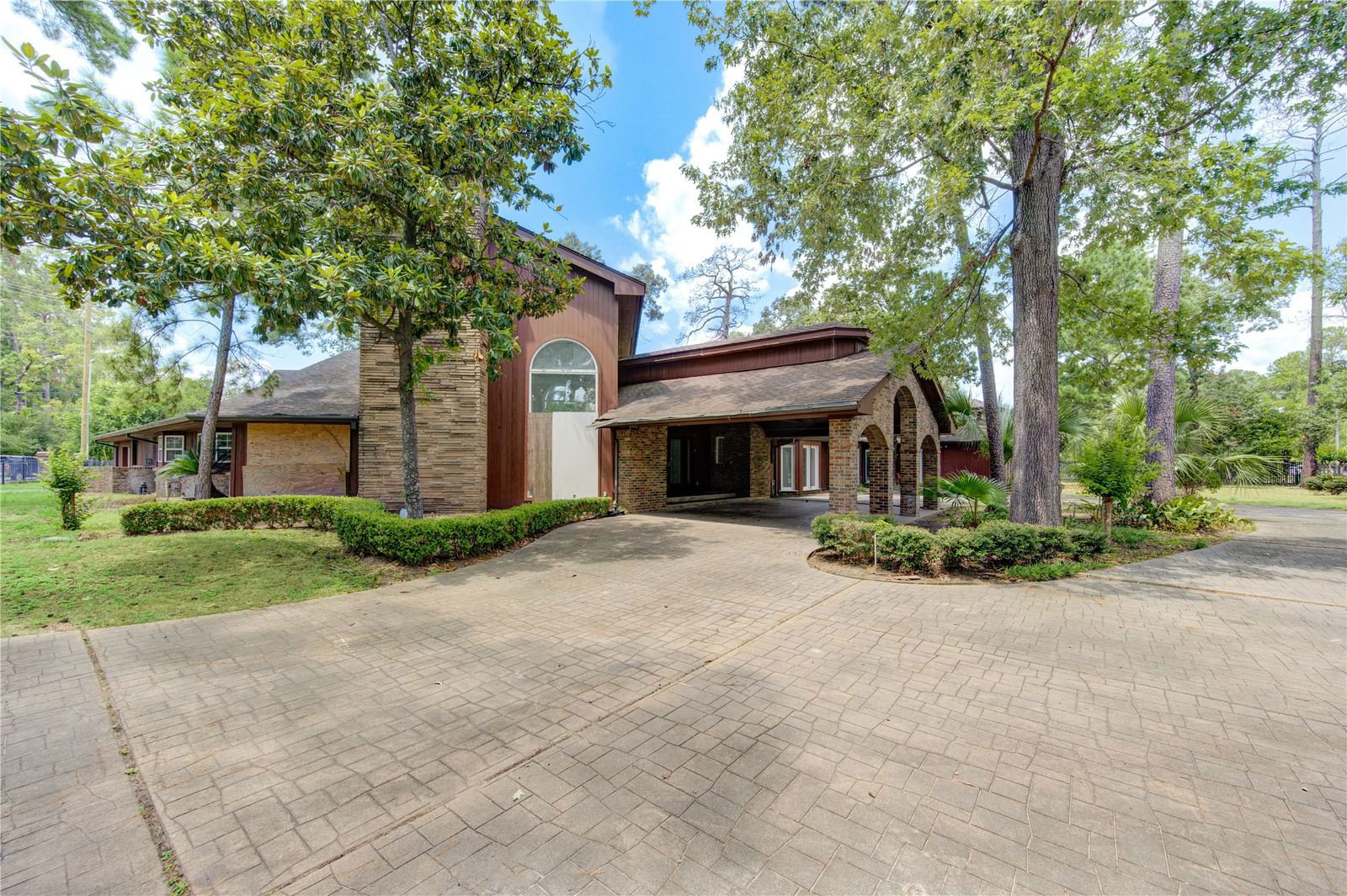 Real estate property located at 9201 Memorial, Harris, Bayou Woods, Houston, TX, US