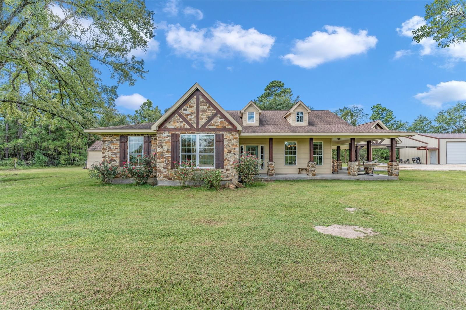 Real estate property located at 3439 State Highway 75, Walker, n/a, Huntsville, TX, US