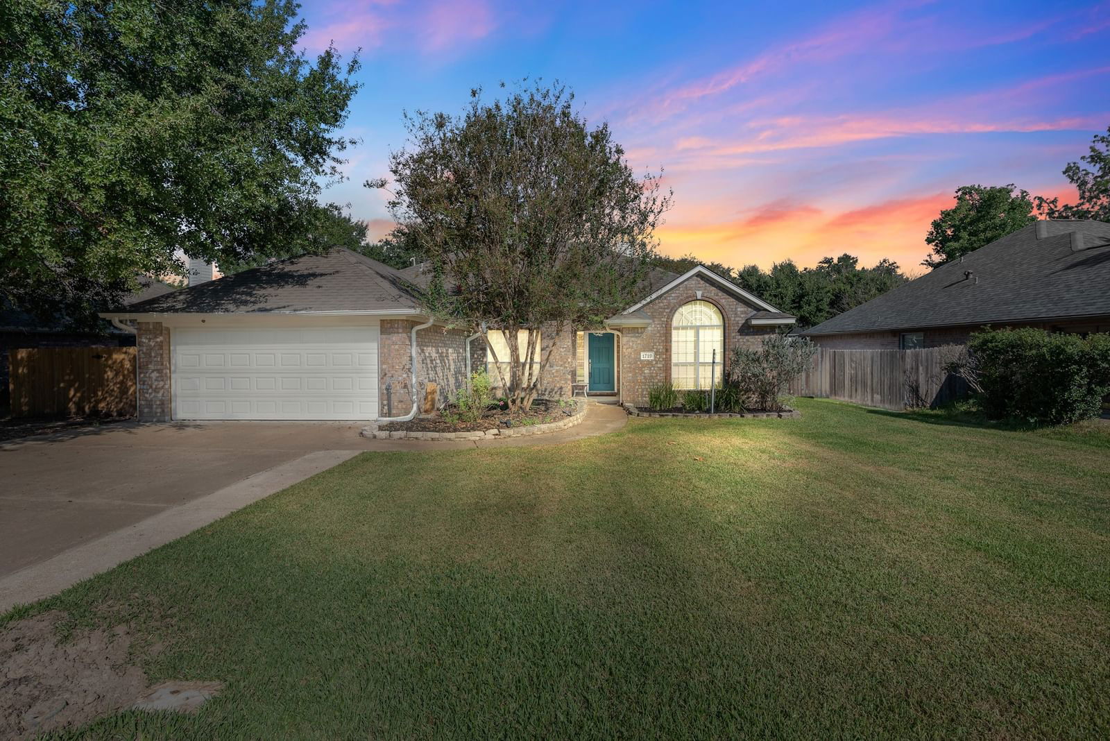 Real estate property located at 1719 Starling, Brazos, Springbrook-Cypress Meadow, College Station, TX, US