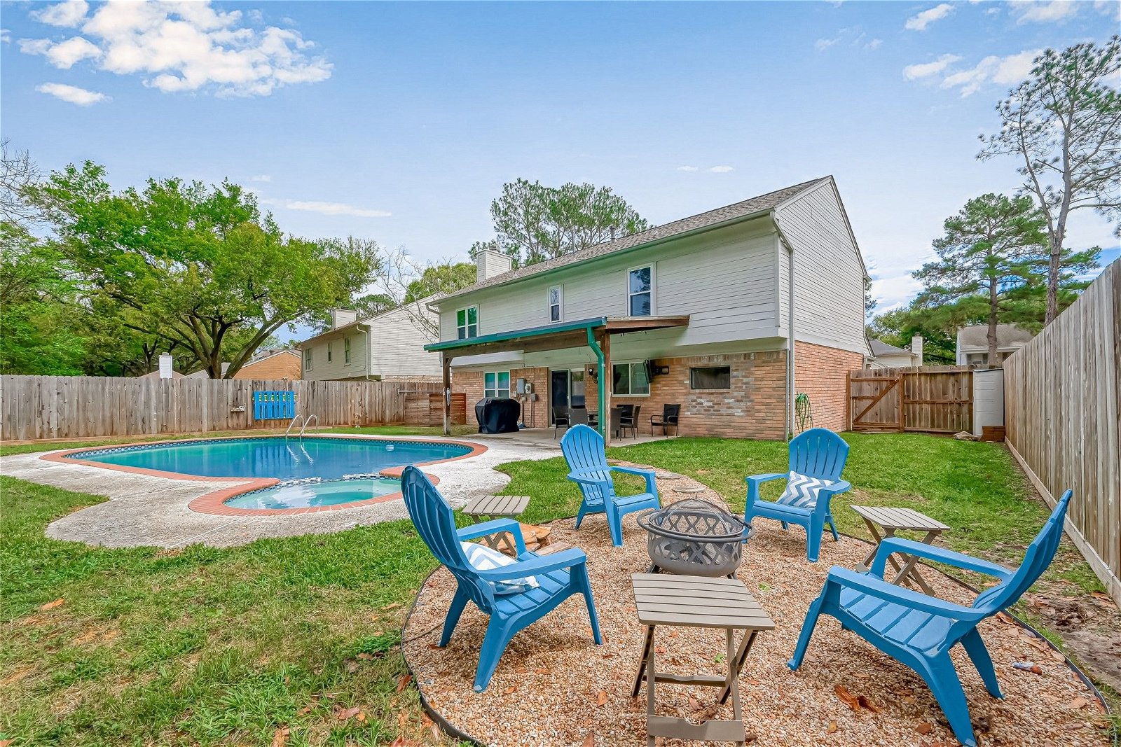 Real estate property located at 8107 Sunny Ridge, Harris, Houston, TX, US