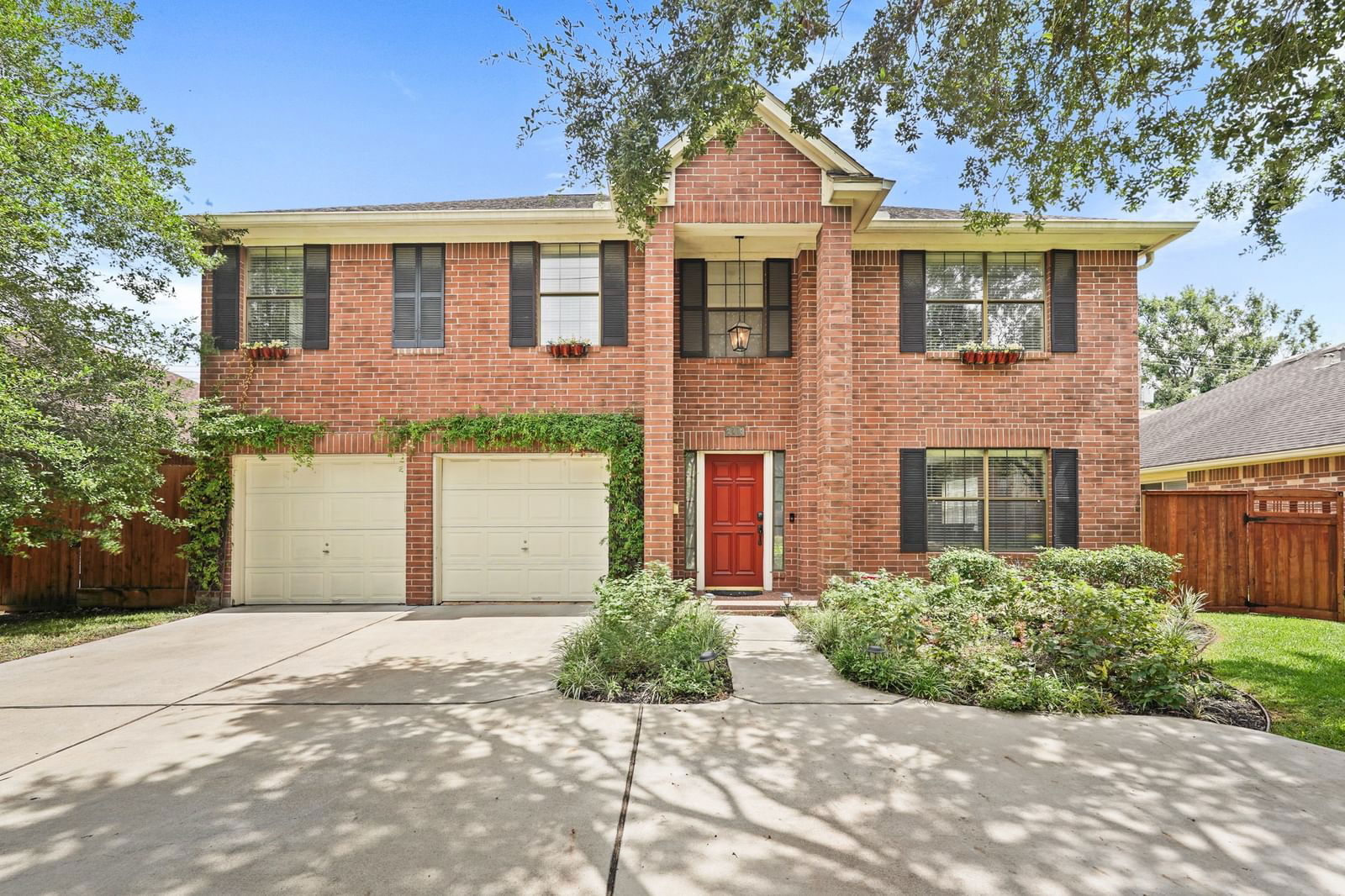 Real estate property located at 5413 Newcastle, Harris, Mulberry Manor, Bellaire, TX, US