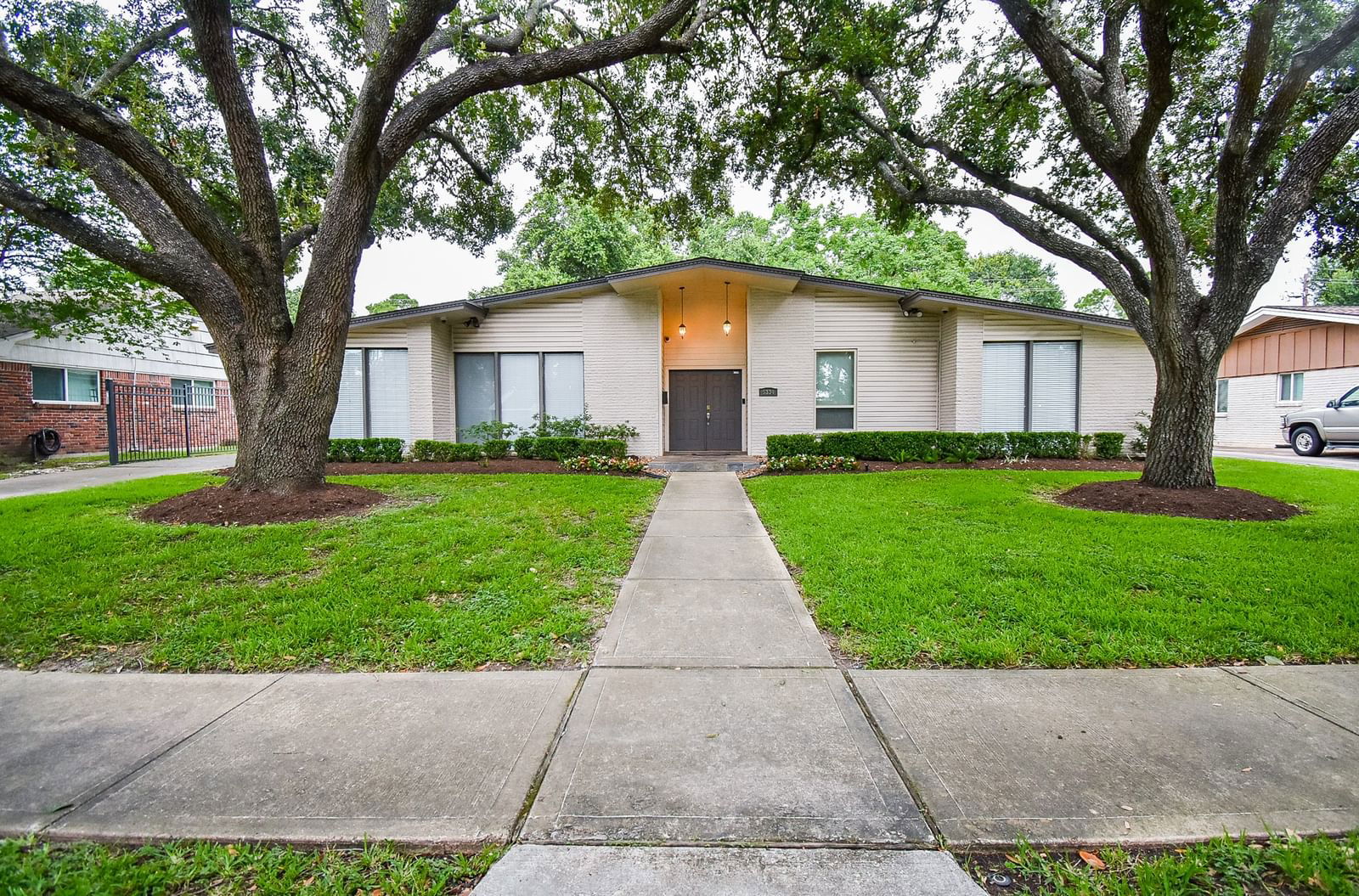 Real estate property located at 5334 Yarwell, Harris, Meyerland Sec 08 Rep F, Houston, TX, US