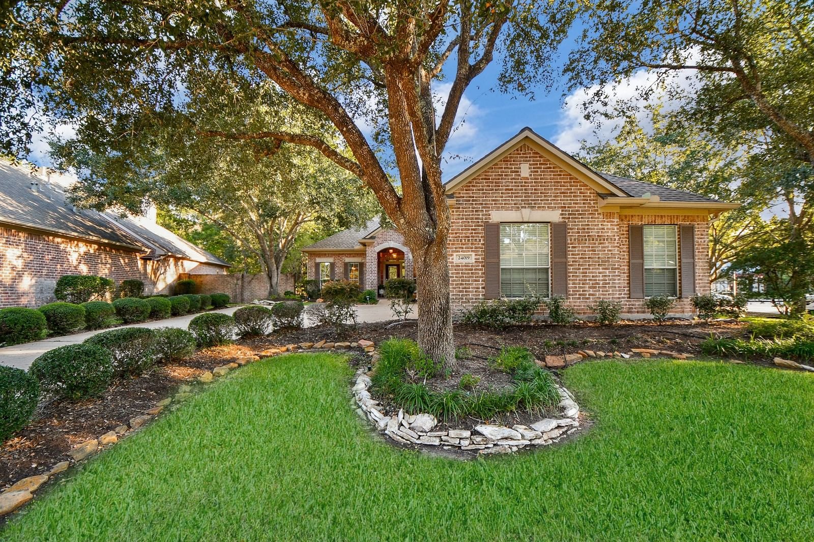 Real estate property located at 24019 Hamptonshire, Fort Bend, Cinco Ranch West, Katy, TX, US