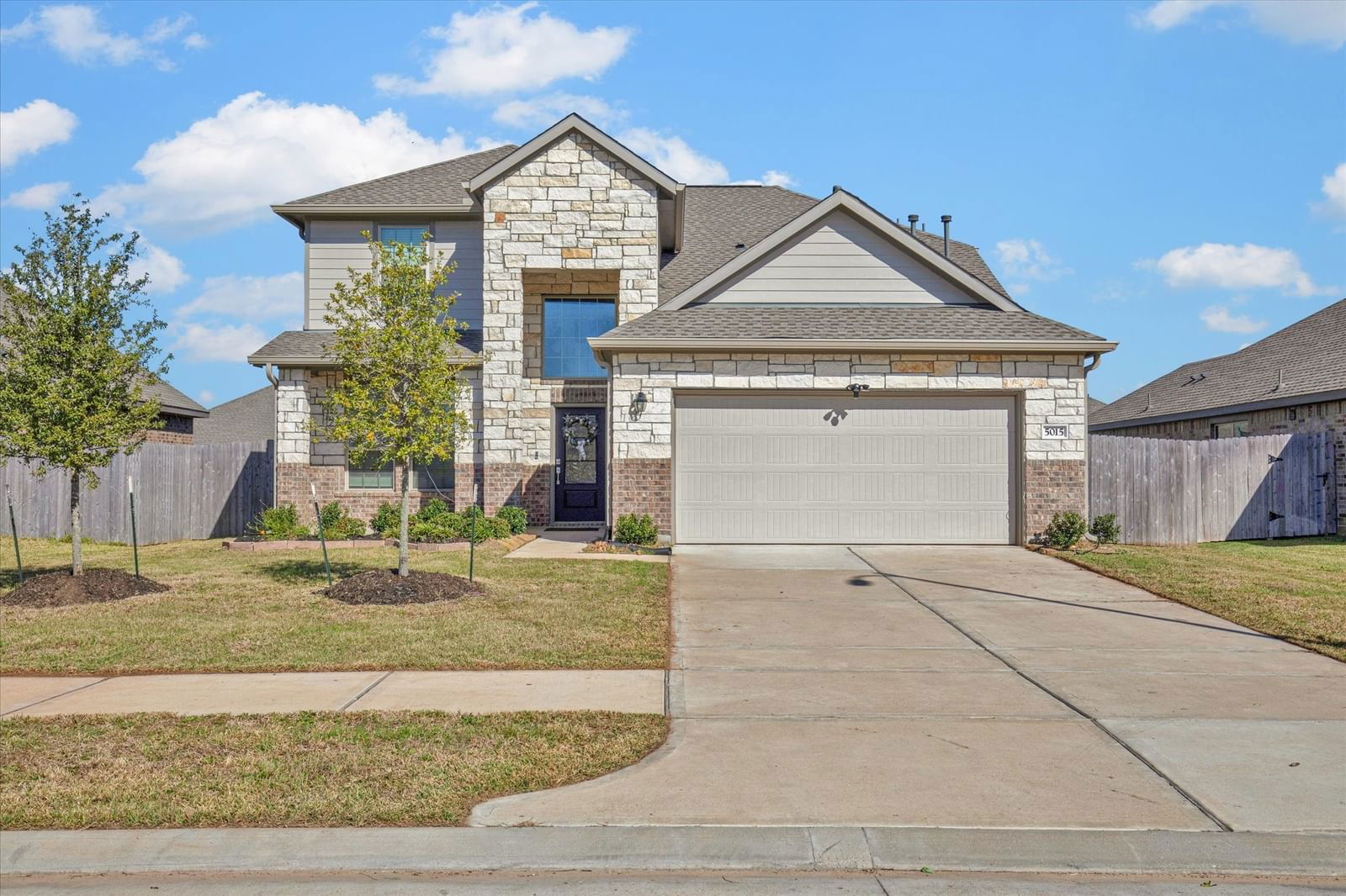 Real estate property located at 5015 Lavaridge, Fort Bend, Walnut Creek At Stonecreek Estates Sec 1, Rosenberg, TX, US