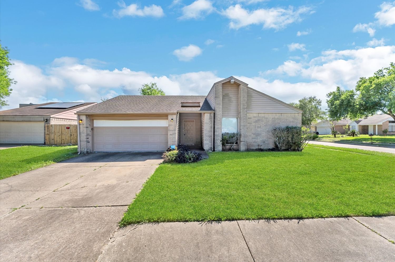 Real estate property located at 7515 Briar Run, Fort Bend, Briargate Sec 8, Houston, TX, US