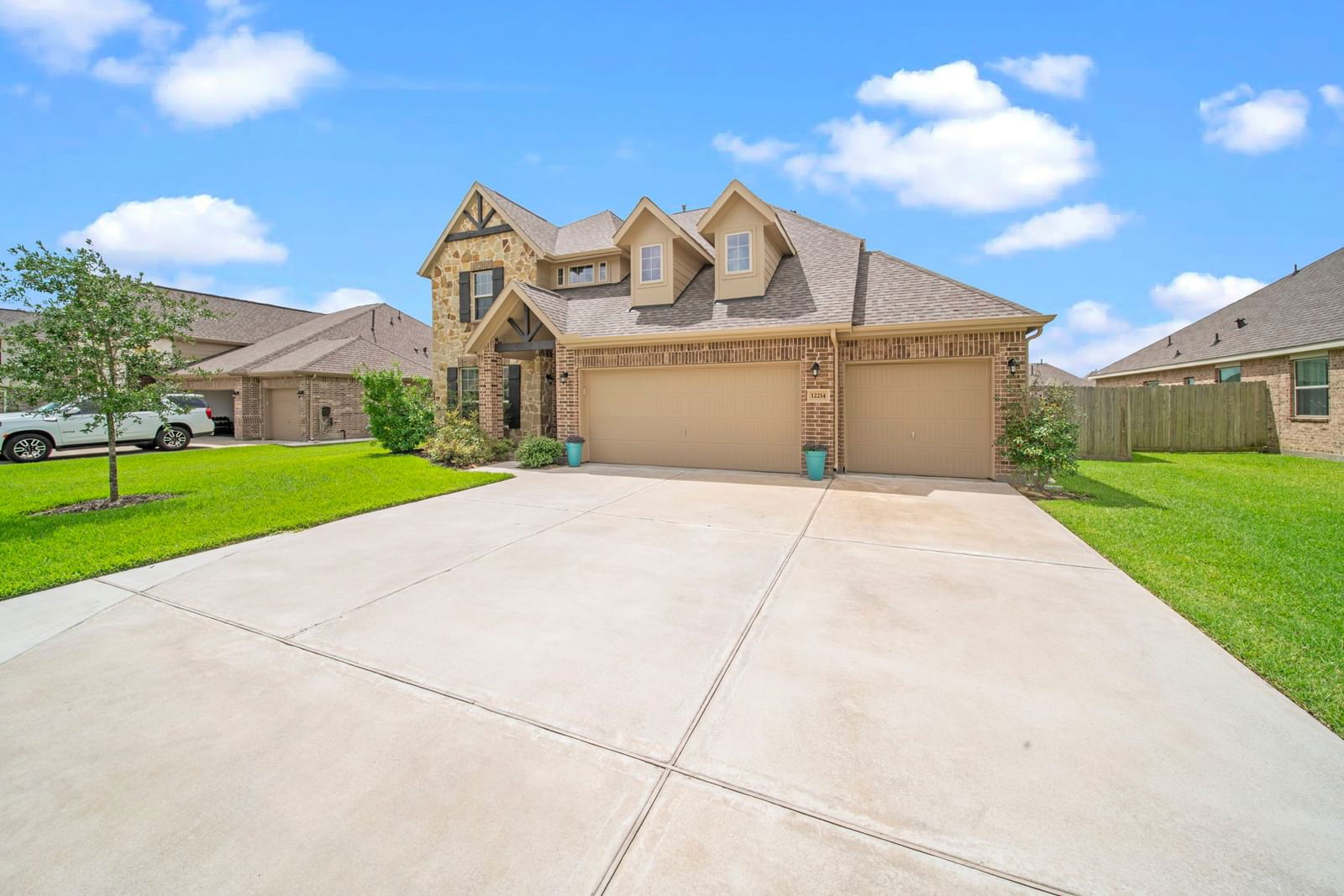 Real estate property located at 12214 Gatewood, Chambers, Villages at Champions Gate, Mont Belvieu, TX, US