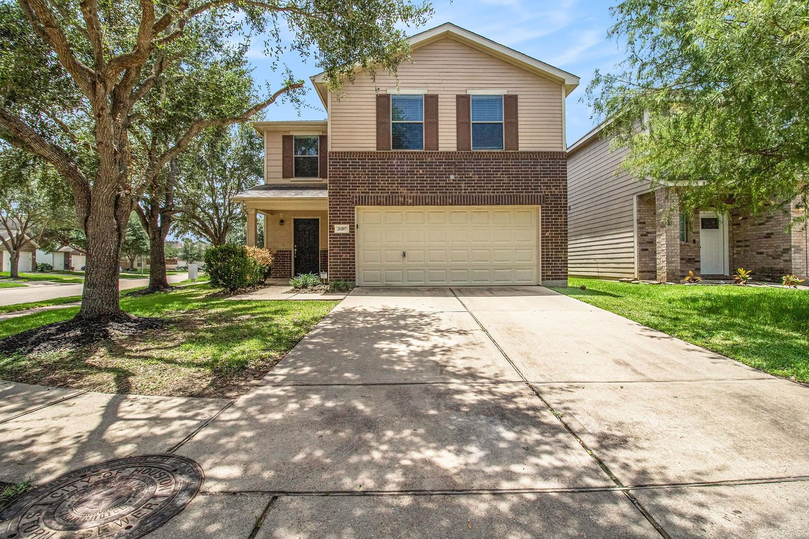 Real estate property located at 26107 Hebron, Fort Bend, Villas At Westheimer Lakes Sec 1, Richmond, TX, US