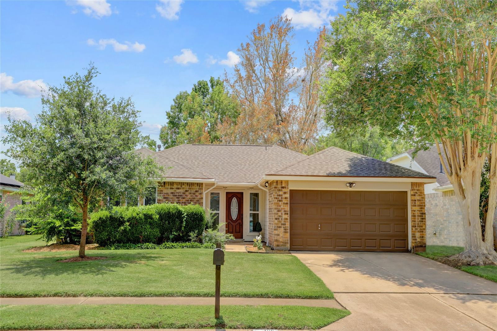 Real estate property located at 306 Land Grant, Fort Bend, The Grove, Richmond, TX, US