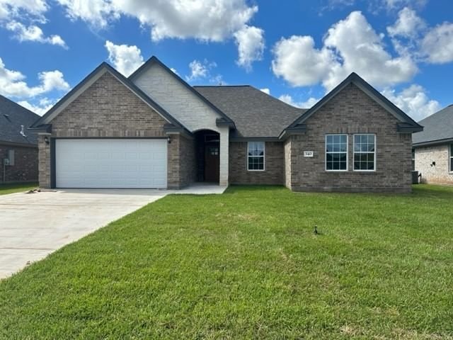 Real estate property located at 340 Yorktown Ave, Brazoria, College Park Estates, Clute, TX, US