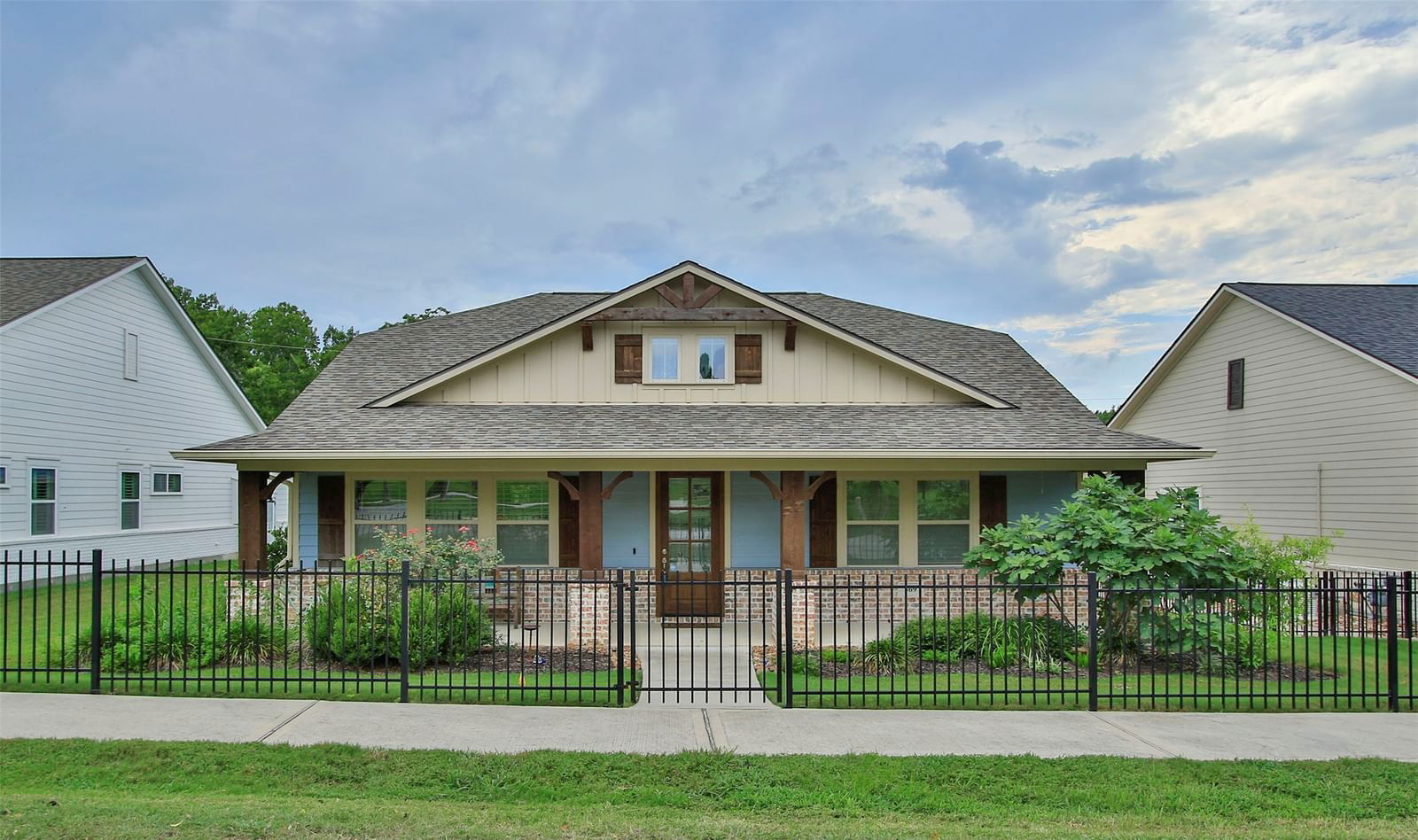 Real estate property located at 569 Shepperd St, Montgomery, West Side At The Park 01, Montgomery, TX, US