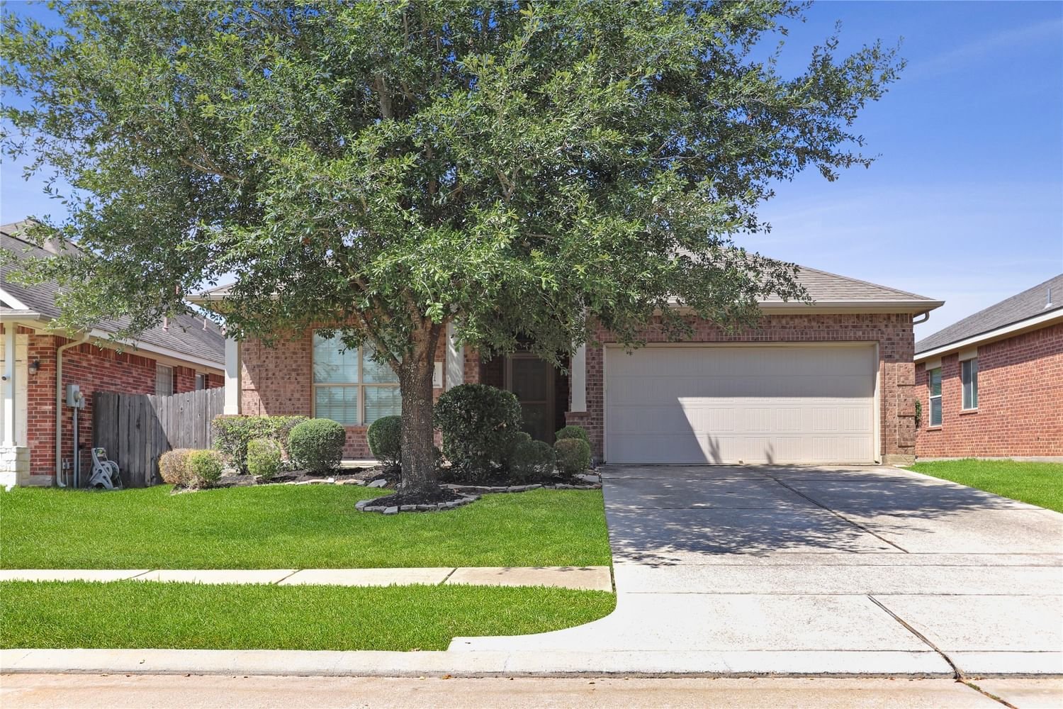 Real estate property located at 7326 Lyndhurst Village, Harris, Spring, TX, US