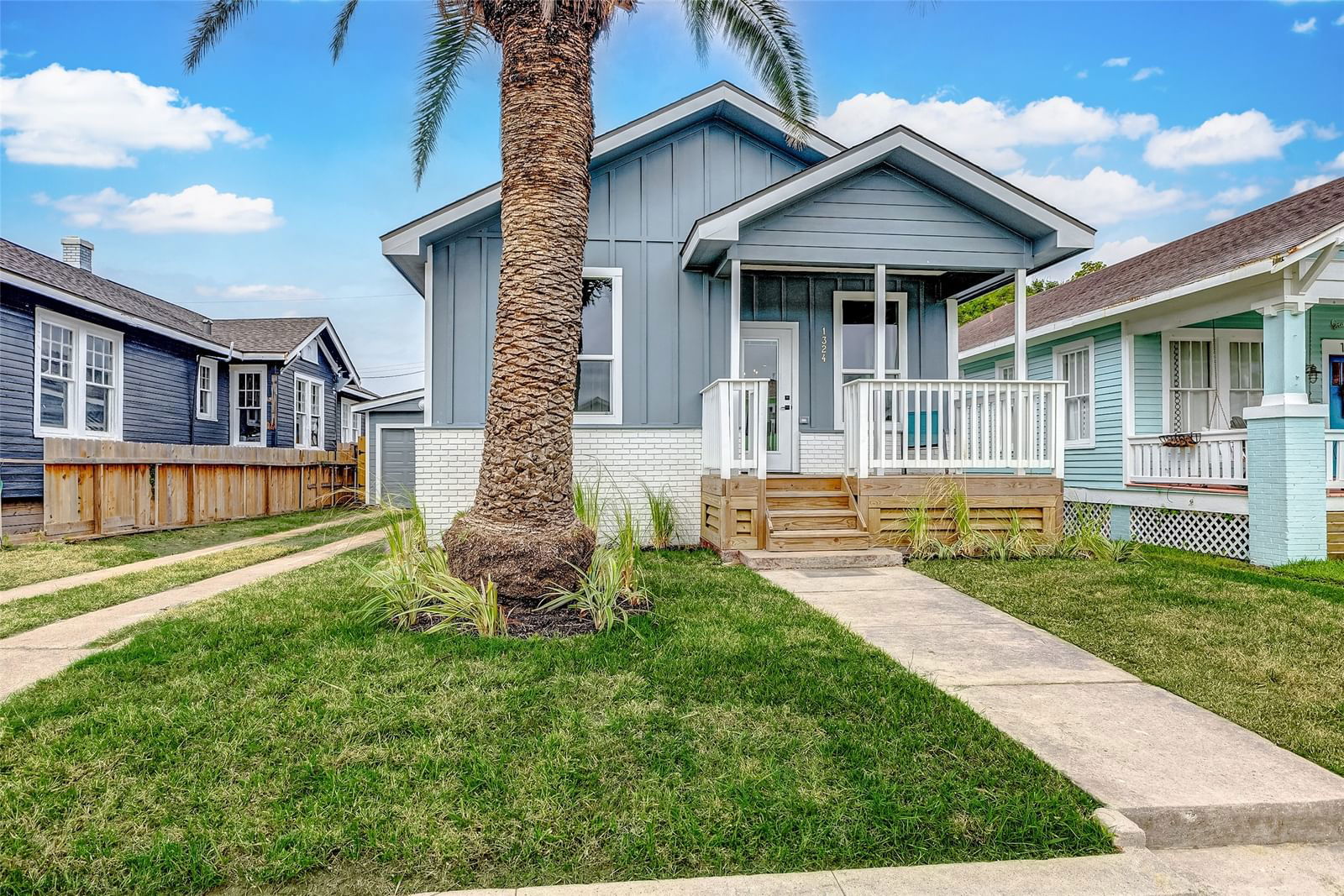 Real estate property located at 1324 Ursuline, Galveston, Galveston Outlots, Galveston, TX, US