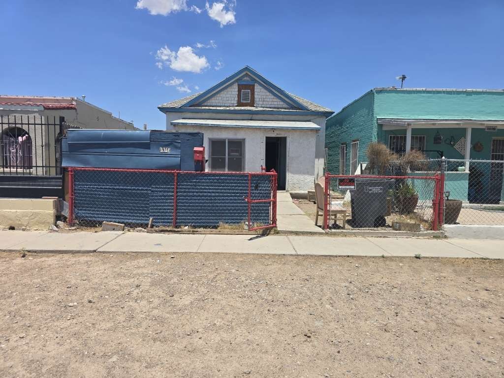 Real estate property located at 3311 Frutas, El Paso, A East El Paso, El Paso, TX, US