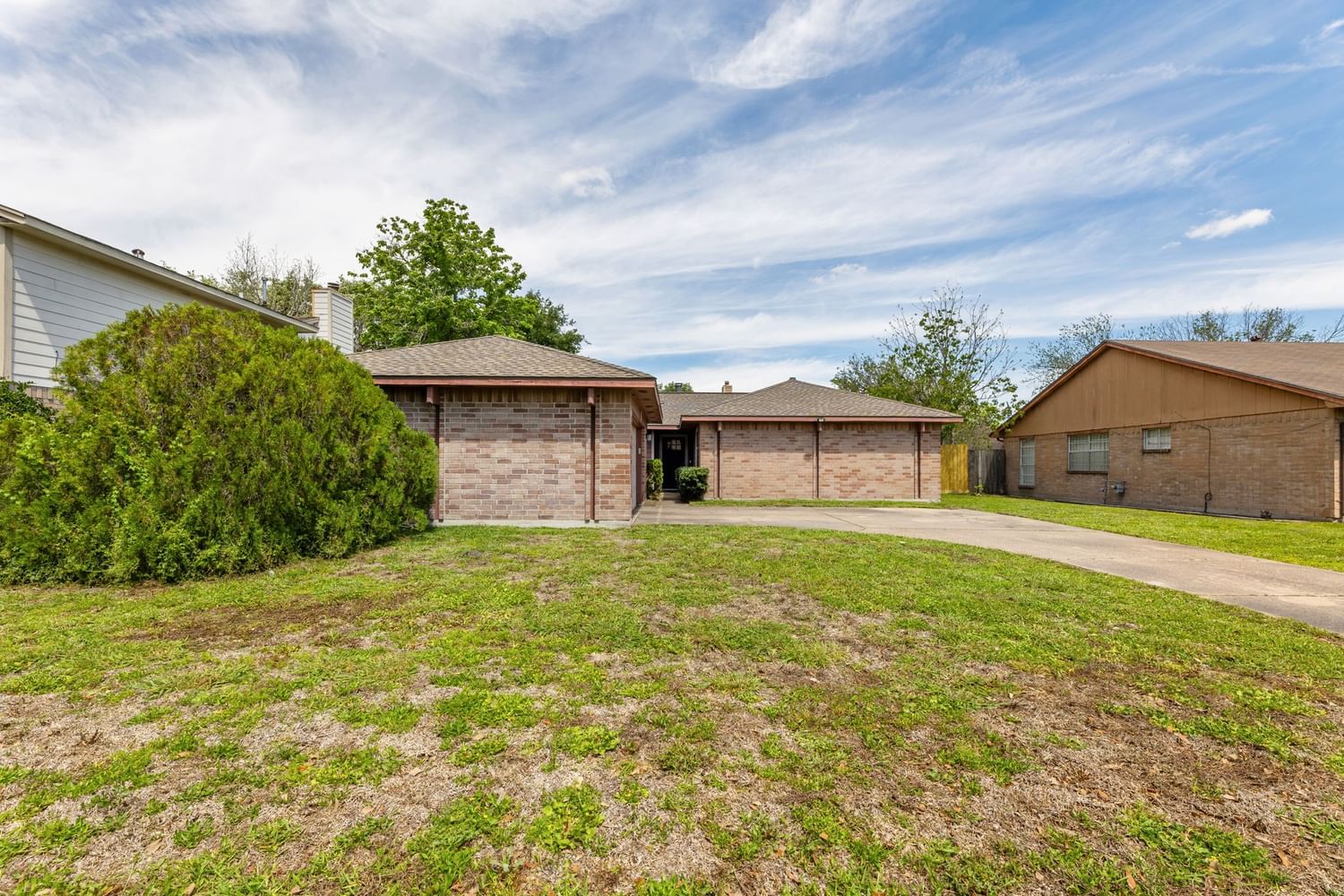 Real estate property located at 2431 Buttonhill, Fort Bend, Hunters Glen, Missouri City, TX, US