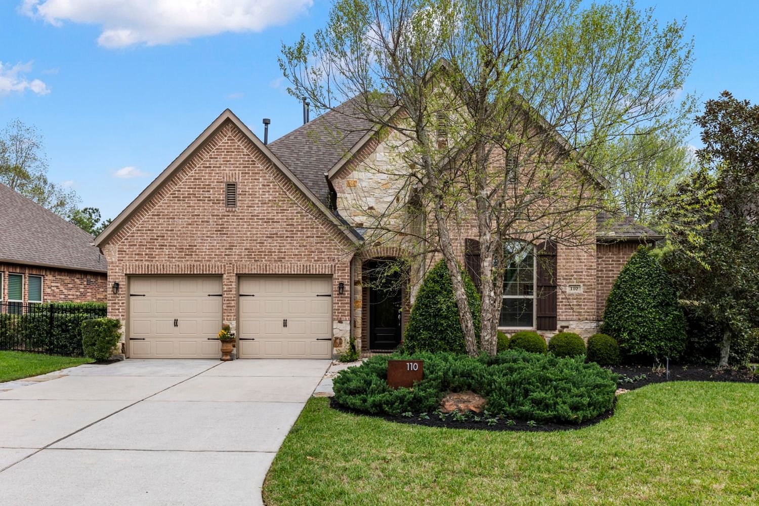 Real estate property located at 110 Riverbend, Montgomery, Woodforest 07, Montgomery, TX, US