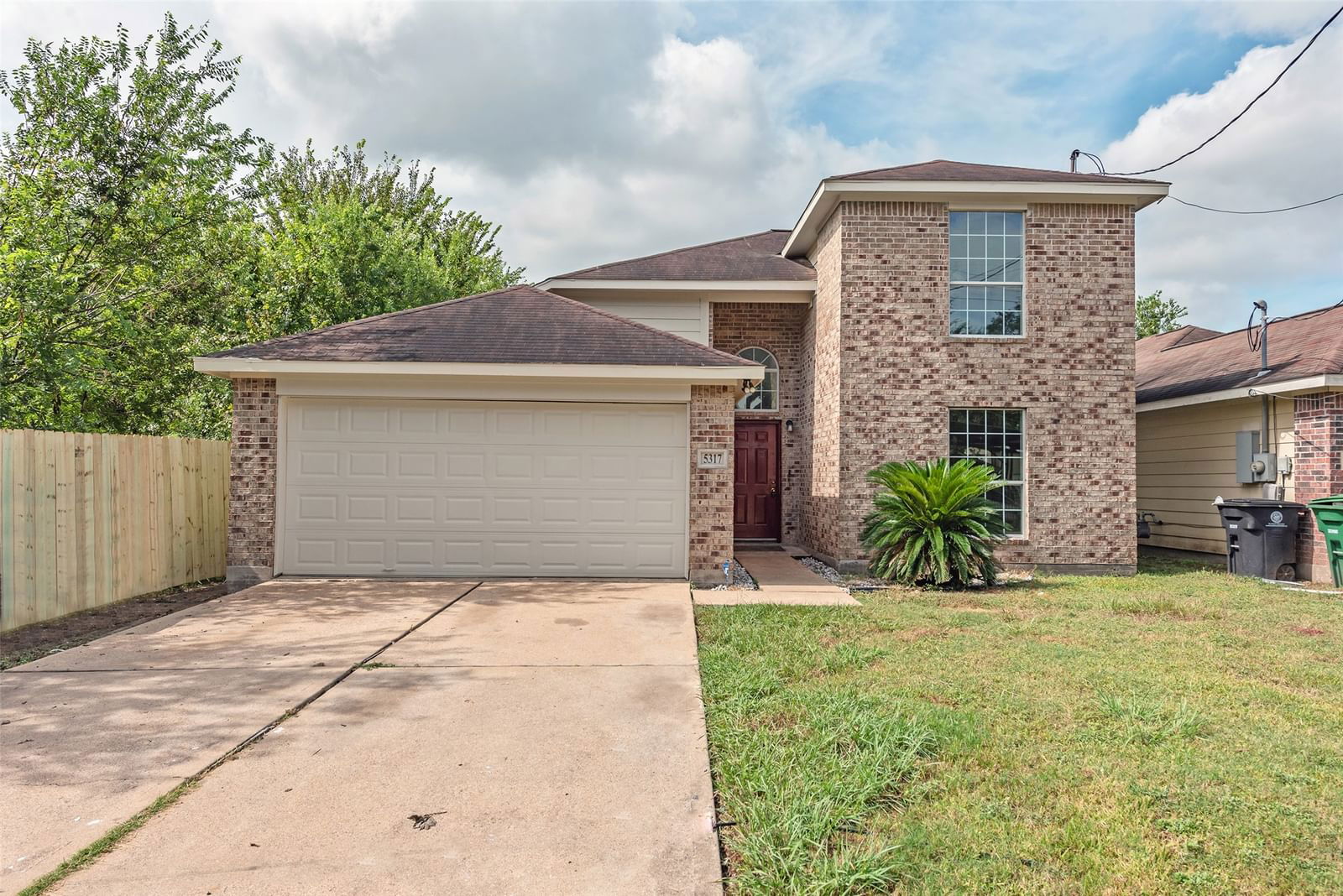 Real estate property located at 5317 Grapevine, Harris, Tiffany Garden Court, Houston, TX, US