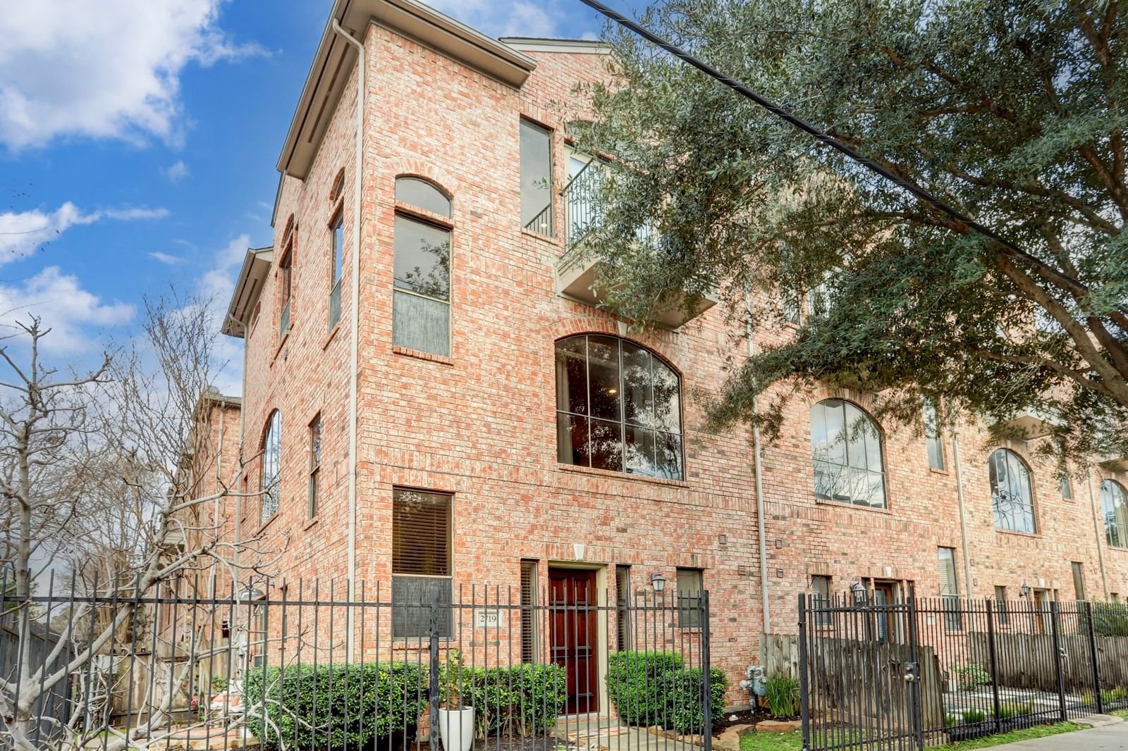 Real estate property located at 2719 La Branch, Harris, Brownstones At Midtown, Houston, TX, US