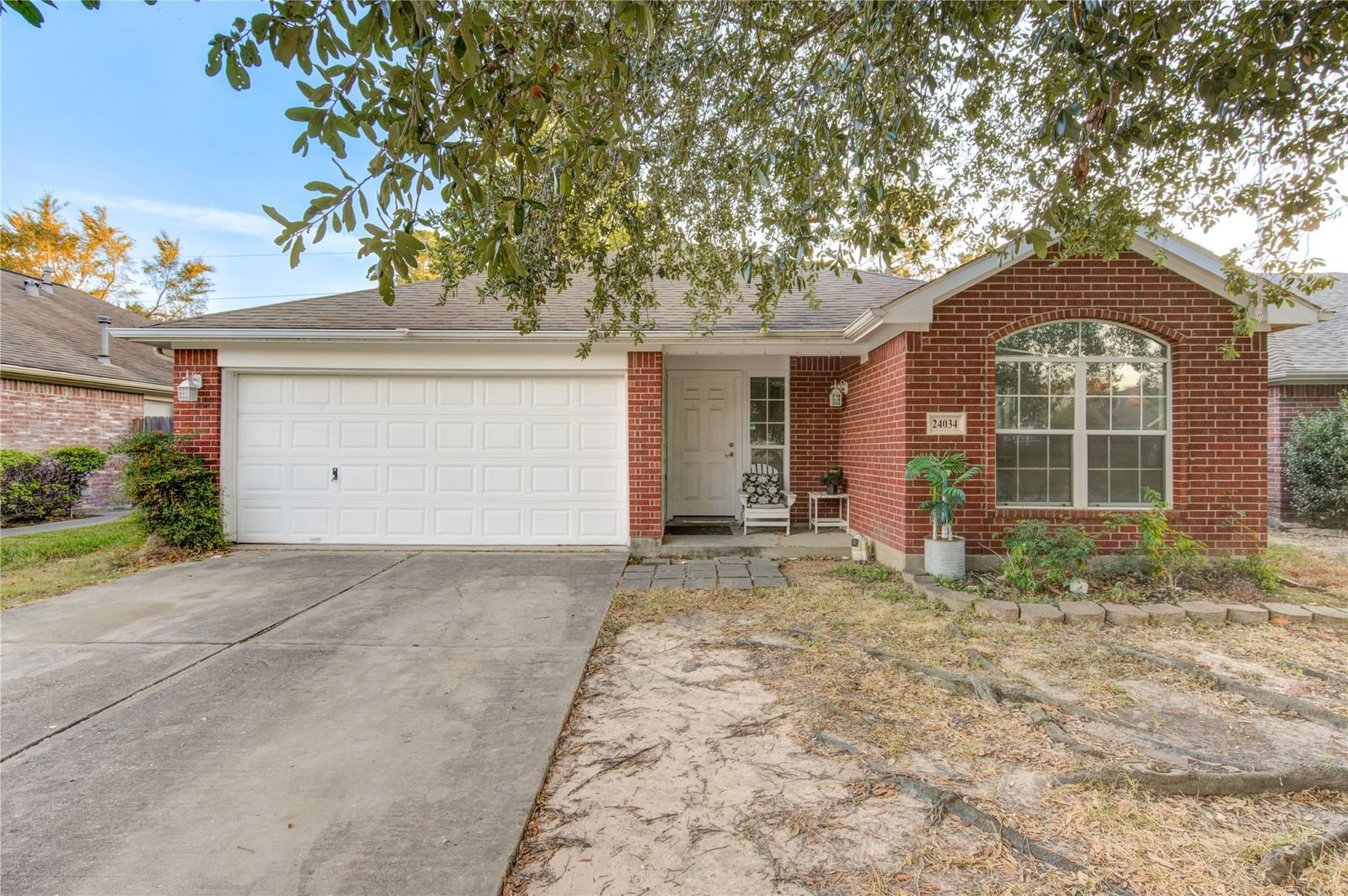 Real estate property located at 24034 Surreygate, Harris, Villages Spring Oaks Sec 01, Spring, TX, US