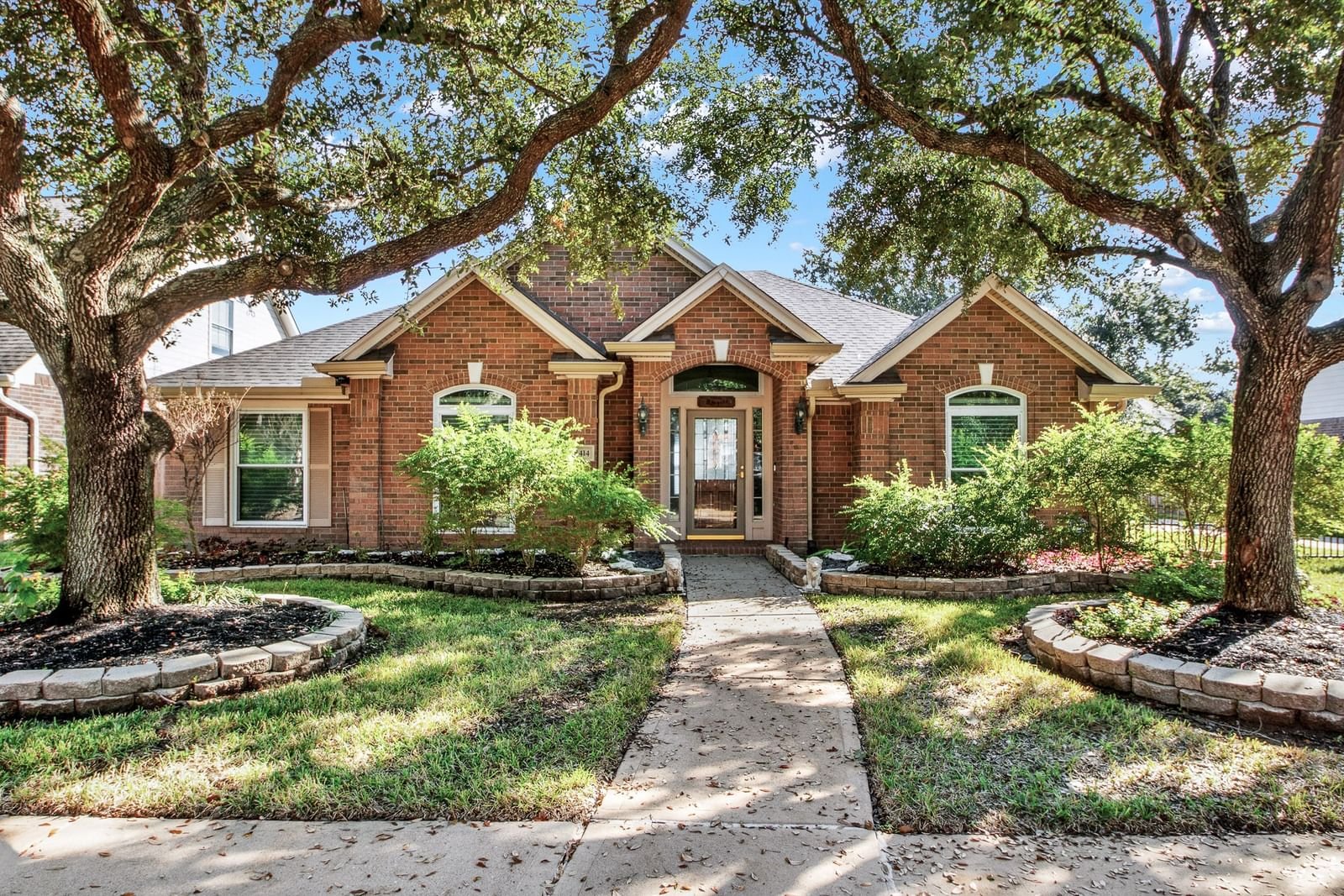 Real estate property located at 8414 Castle Pond, Harris, Copper Lakes, Houston, TX, US