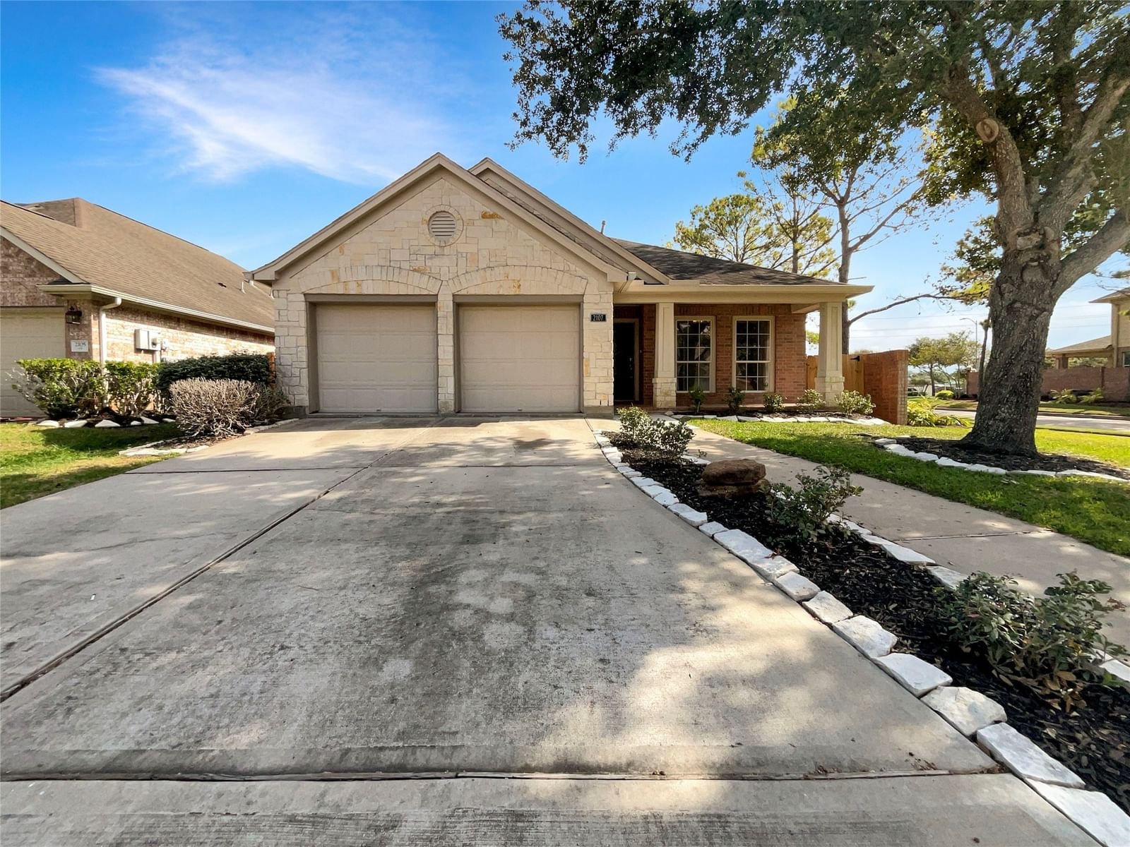 Real estate property located at 2107 Breezeway, Brazoria, Shadow Creek Ranch Sf1-Sf2-Sf3, Pearland, TX, US
