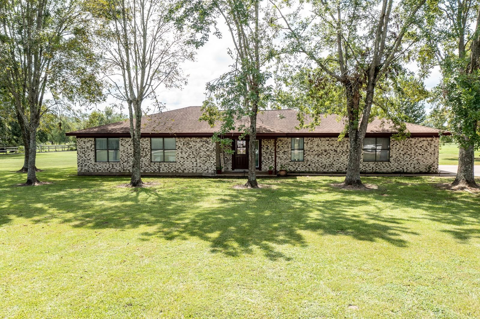 Real estate property located at 1858 County Road 2066, Liberty, Joseph Young, Hull, TX, US