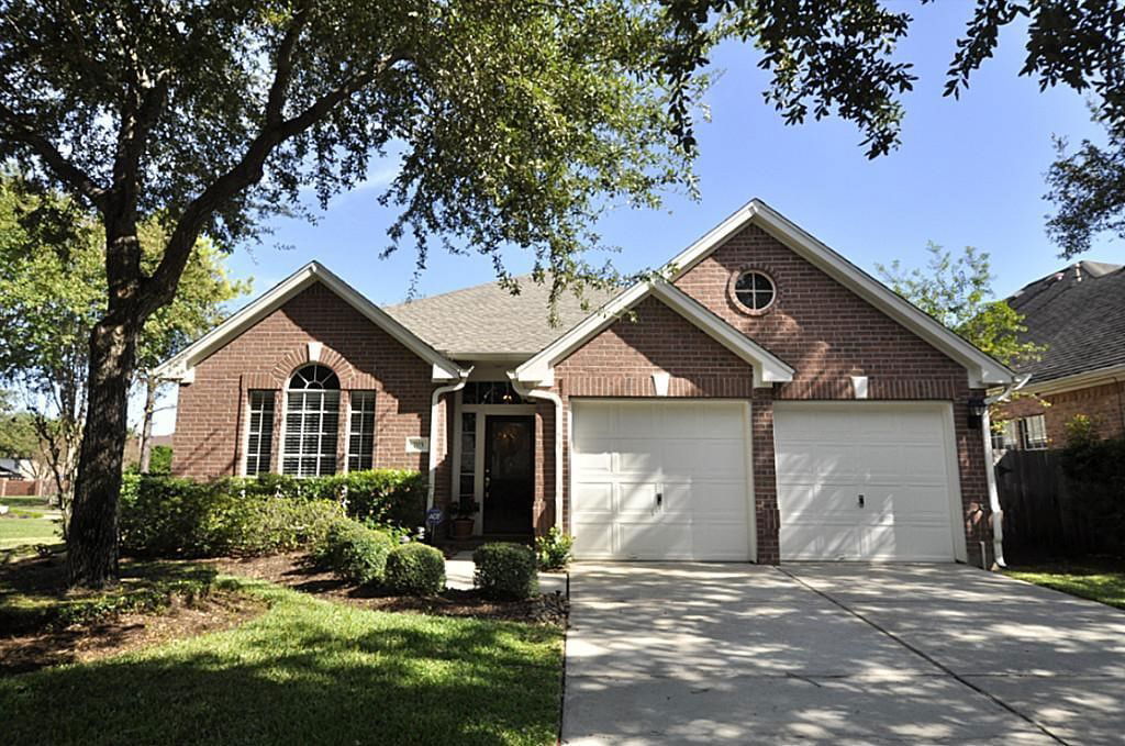 Real estate property located at 703 Avery, Fort Bend, Stonehaven Sec 1, Sugar Land, TX, US