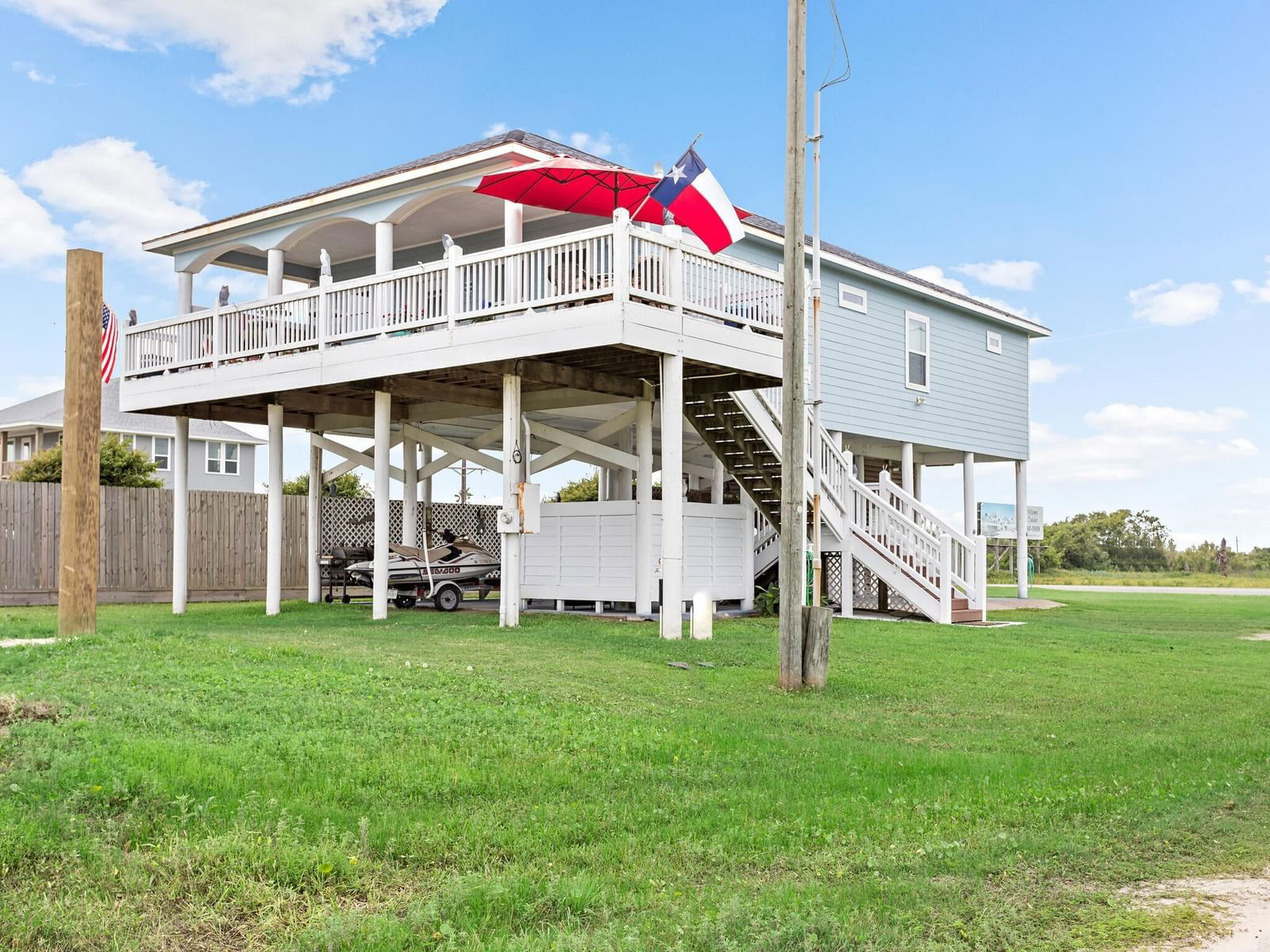 Real estate property located at 902 Highway 87, Galveston, Hughes Frank A Sub Of Lt 7 C, Gilchrist, TX, US