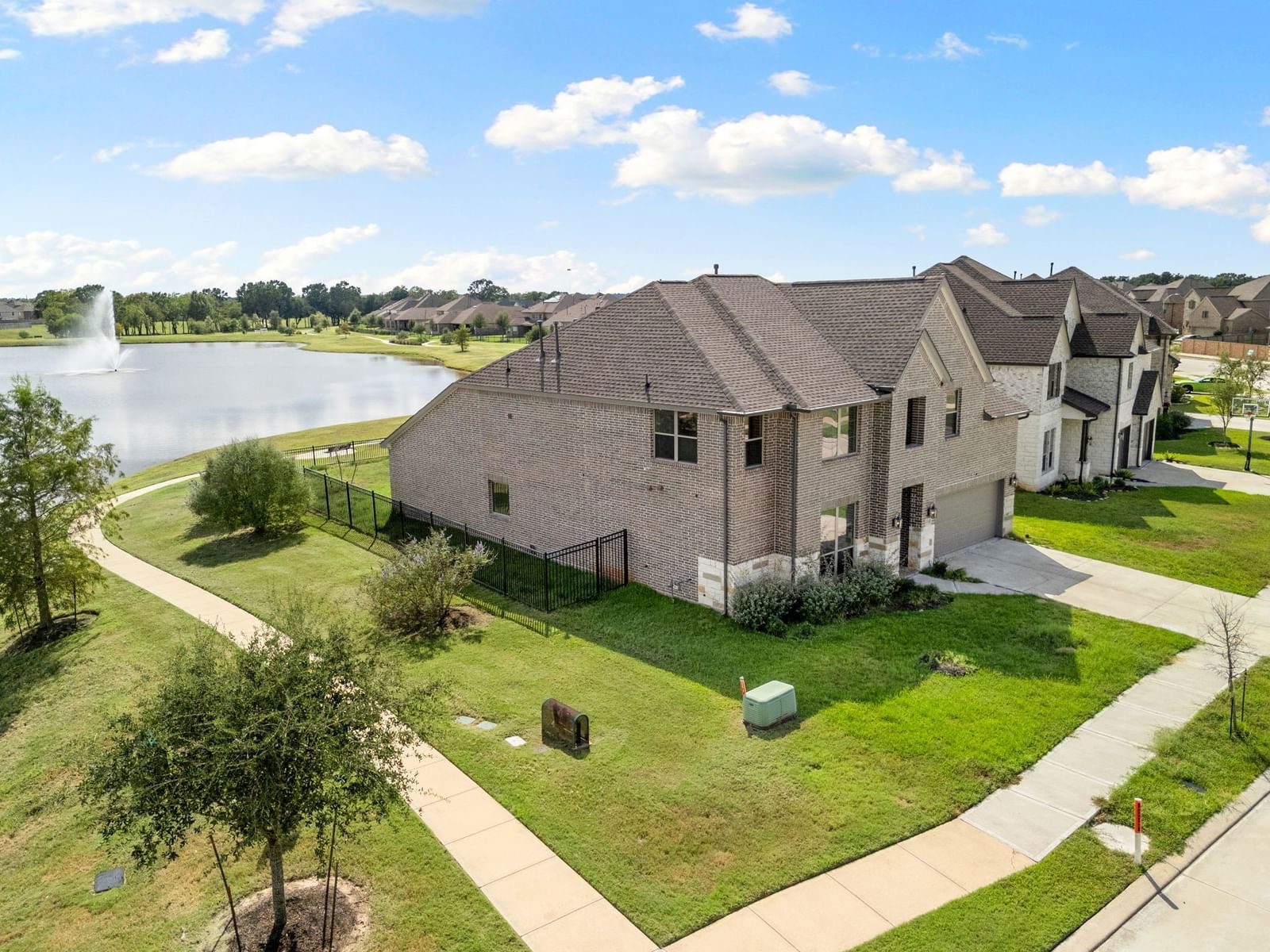 Real estate property located at 5214 Grand View Dr, Fort Bend, Vanbrooke, Fulshear, TX, US