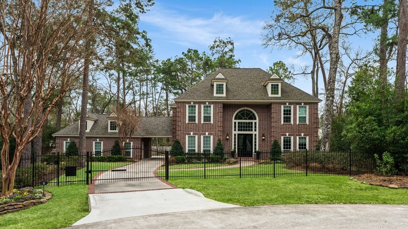 Real estate property located at 6 Shaker, Montgomery, Wdlnds Village Grogans Ml 45, The Woodlands, TX, US